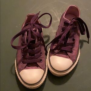 Girls size 11 Converse great condition